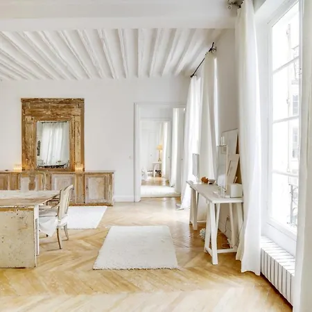 Beautiful With Large Bright Living * Parigi